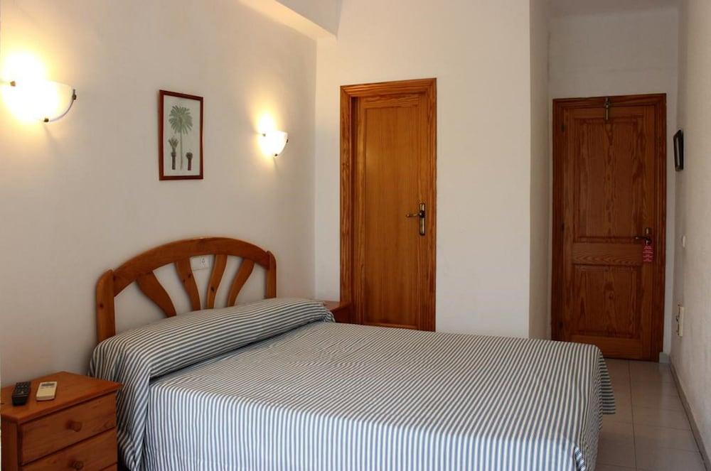 Hostal Vista Alegre Port de Alcudia  Exterior foto